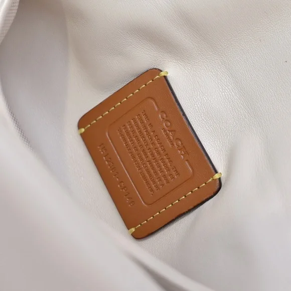 Coach Tabby Shoulder Bag 20 With Pillow Quilting - Picture 5 of 9